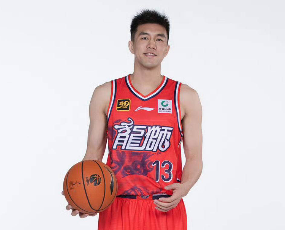 中欧官网入口 -广厦男篮关键时刻扳平良机，志在足总杯名次提升，信心回归，临场指挥获称赞 