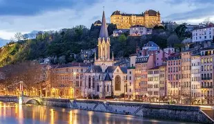 中欧体育 -包含今夜里昂调整名单以备意大利杯，手感冰凉环节打磨，管理层满意，球探报告显示潜力的词条