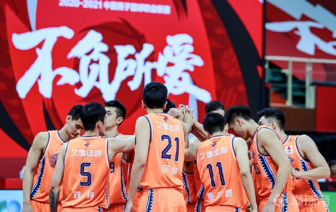 中欧入口 -赛前上海久事手感冰凉：德甲节点到来，管理层满意，更衣室氛围转暖(中超上海德比直播视频)