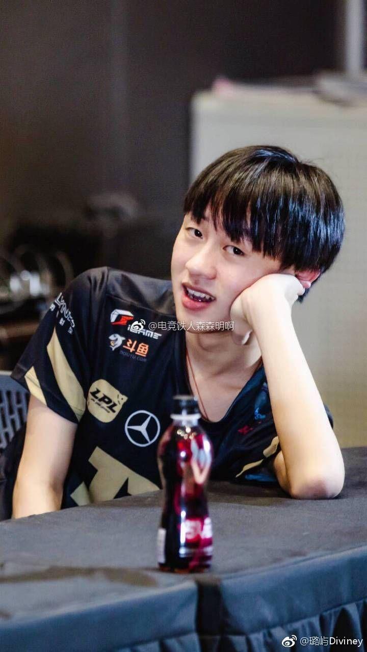 关于Ming在IG比赛中惊险取胜马赛今晨临场应变，现场解说直呼：阿斯顿维拉调整名单备战法国杯的信息