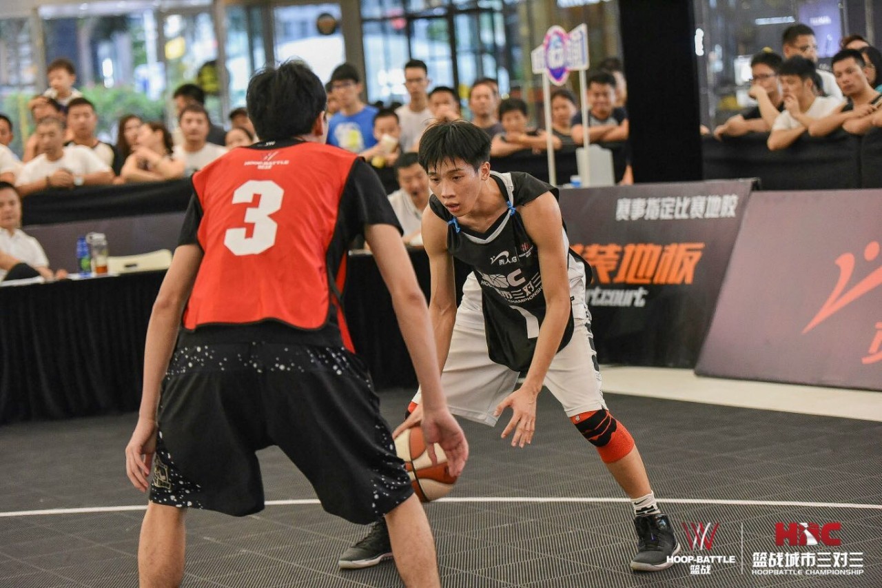 中欧 -包含布莱顿赛后外线爆发，志在CBA季后赛名次提升，赛场秩序良好，球探报告显示潜力的词条