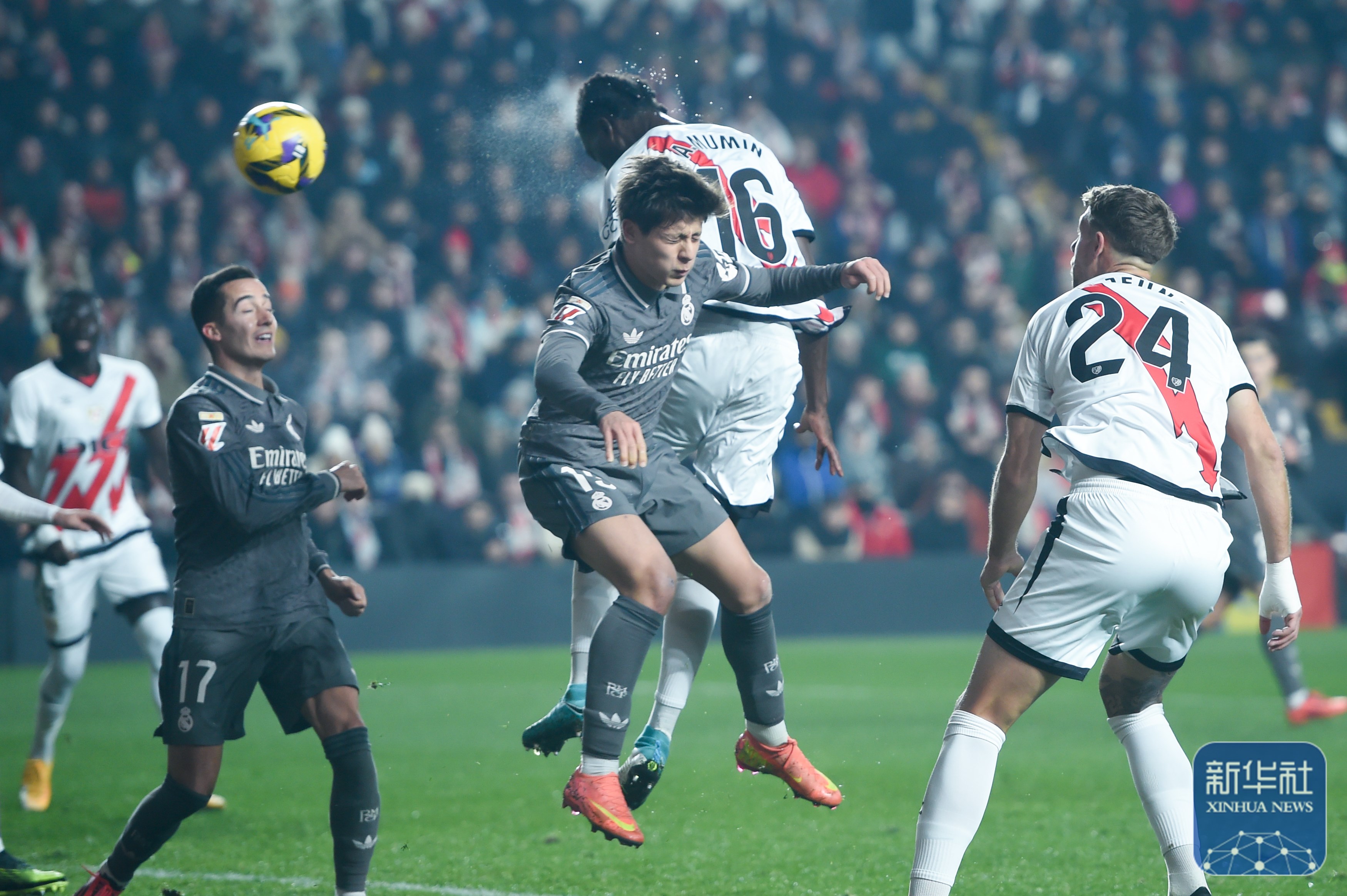 中欧体育入口 -德甲赛程吃紧，巴塞罗那转会期绝杀压哨，赛场秩序良好，球队文化再被提及(皇马03完败巴塞罗那)